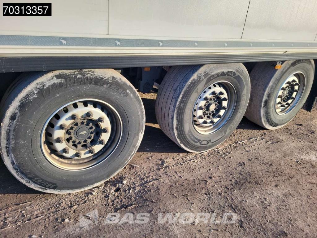 Schmitz SCB*S3B 3 axles Meat Fleisch Doppelverdampfer Foto 16
