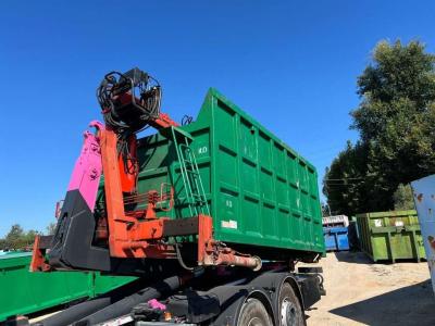 CONTAINER SCARRABILE USATO A CIELO APERTO CON GRU vendida por Aurora Srl