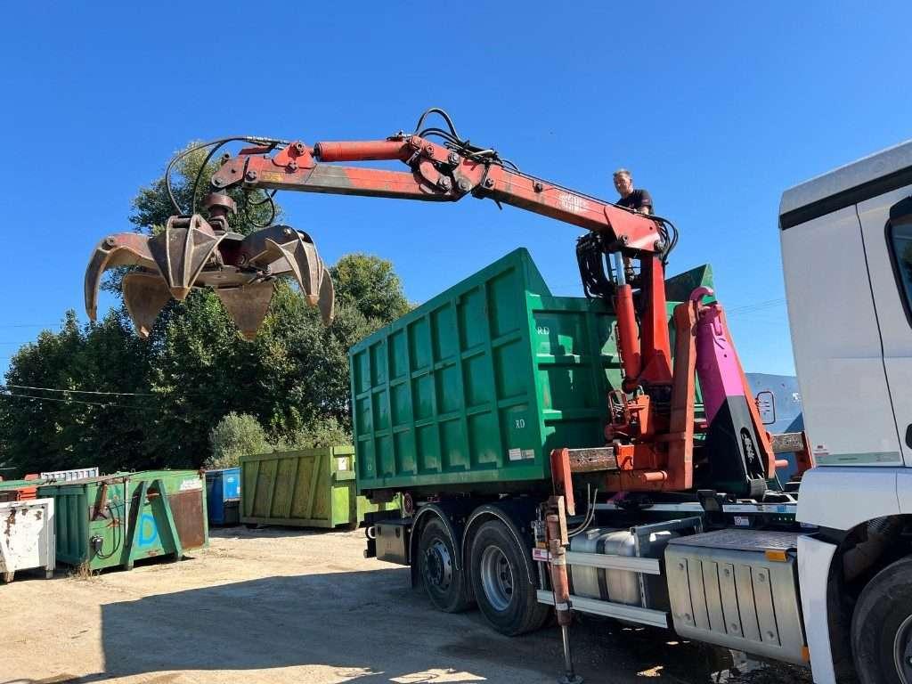 CONTAINER SCARRABILE USATO A CIELO APERTO CON GRU Foto 6