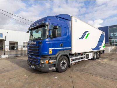 Scania R410+CHEREAU+CARRIER 1150 MT-TRI-TEMP+DHOLLANDIA 2.5T. vendida por Braem NV