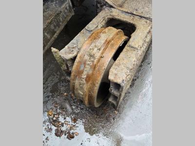 Volvo track rollers 14722570 for Volvo excavators vendida por Balavto