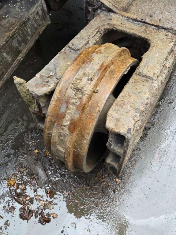 Volvo track rollers 14722570 for Volvo excavators Foto 1