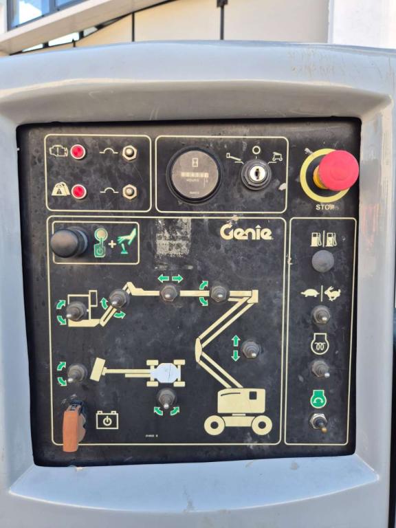 Genie Z51/30 J RT Foto 2