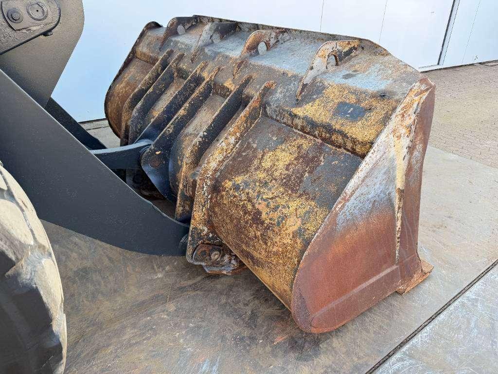 Komatsu WA200PZ-6 - Auto Greasing / Joystick Controls / AC Foto 15