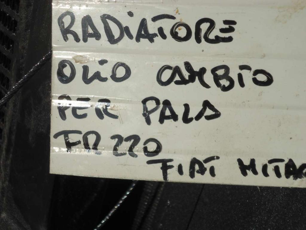 Enfriador de aceite hidráulico para Fiat Hitachi FR220 Foto 2