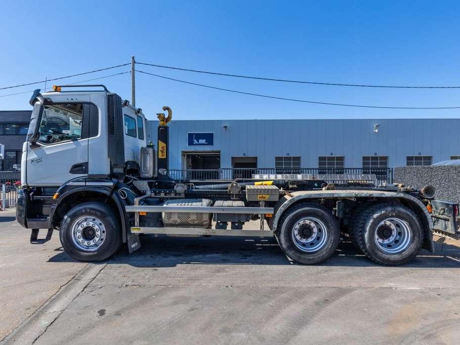 Iveco X-WAY 460 Foto 8