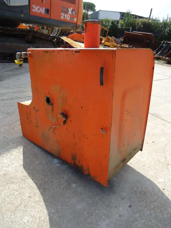 Depósito para gasóleo para Hitachi ZAXIS 210N - 240N Foto 4