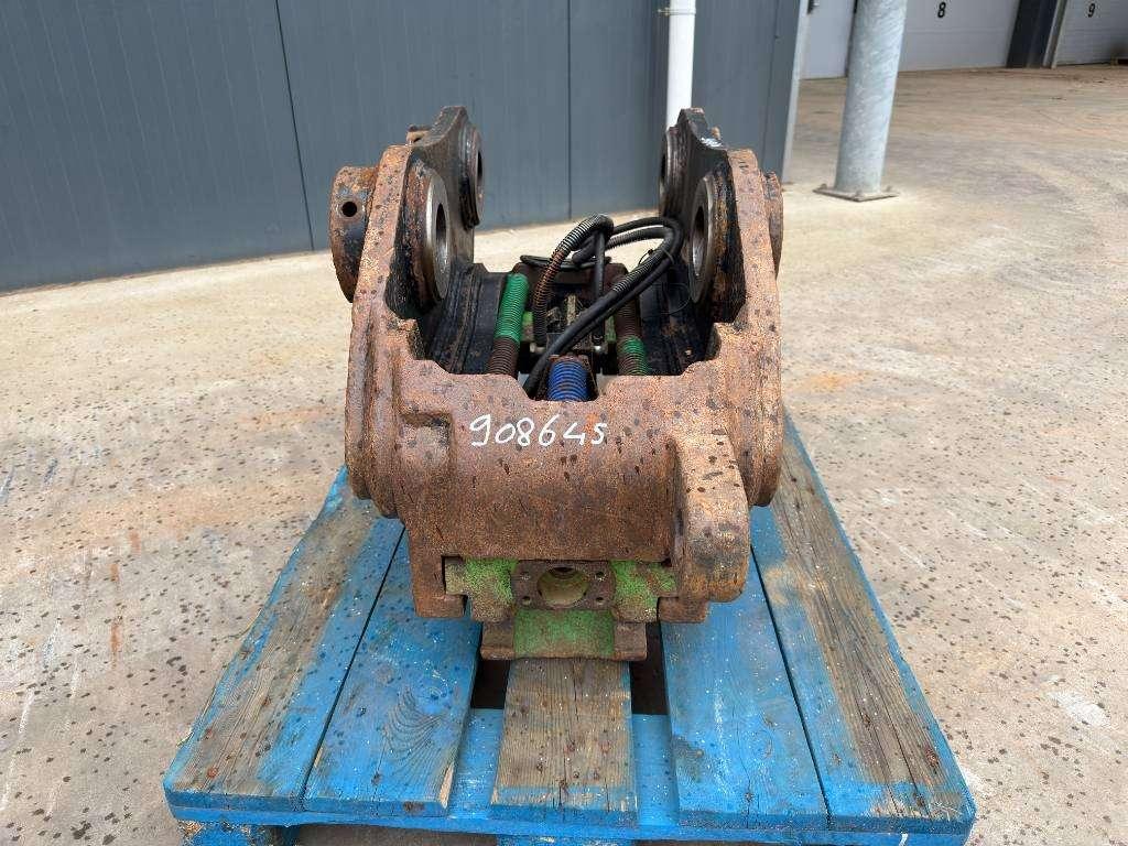 Miller M318D / 320D / 320E / 320F / 323D / 323E / 323F / Foto 2
