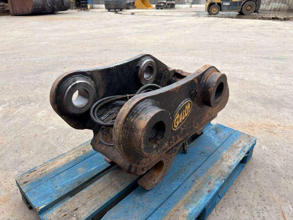 Miller M318D / 320D / 320E / 320F / 323D / 323E / 323F / Foto 5