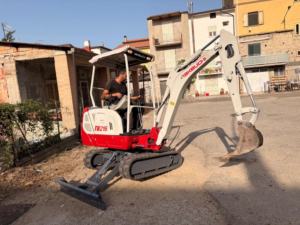 Takeuchi Tb 216 Foto 2