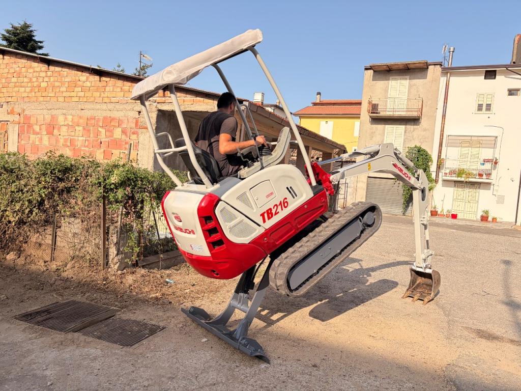 Takeuchi Tb 216 Foto 4
