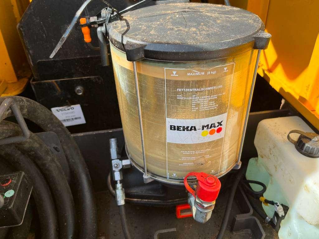 Volvo EC380EL - Automatic Greasing / Quick Coupler Foto 30