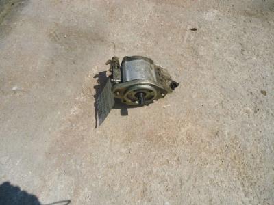 Bomba hidráulica para Fiat Kobelco W270 - CODICE 76078754 vendida por OLM 90 Srl