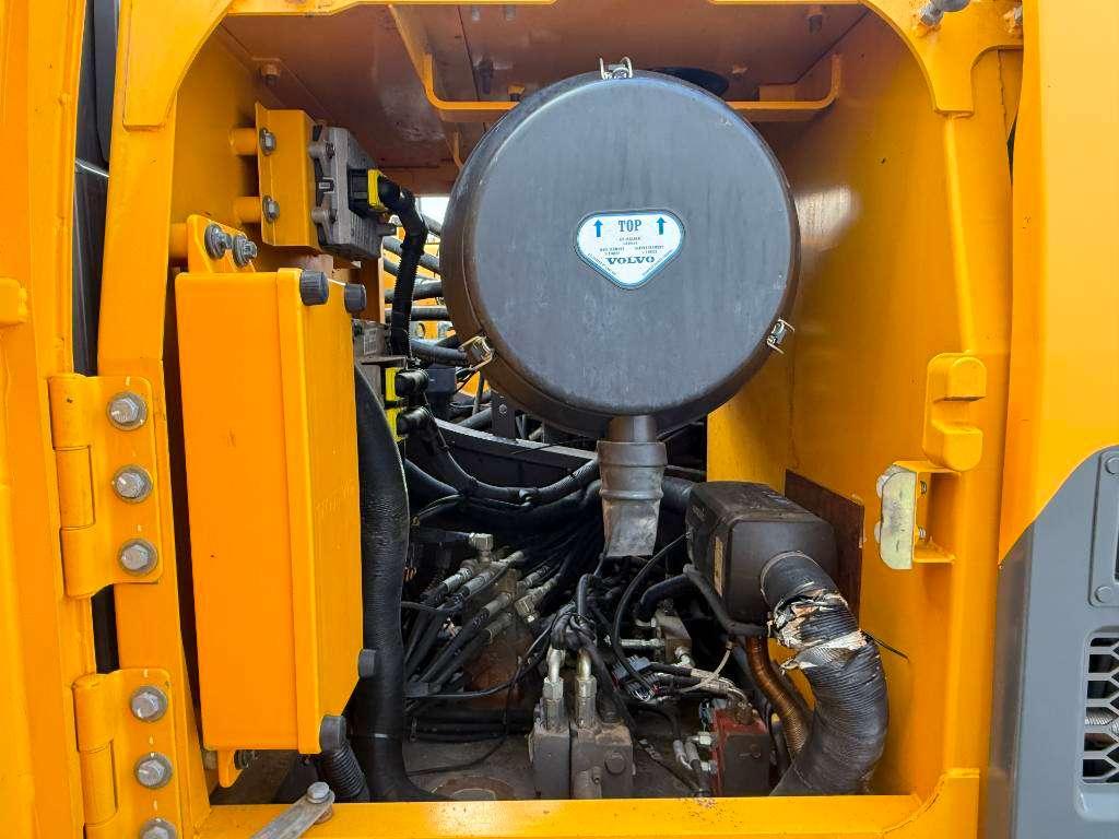 Volvo EC250DL - Hammer Lines / Automatic Greasing Foto 29