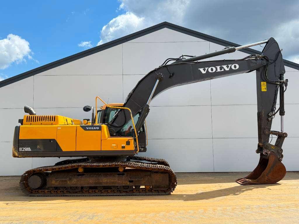 Volvo EC250DL - Hammer Lines / Automatic Greasing Foto 6