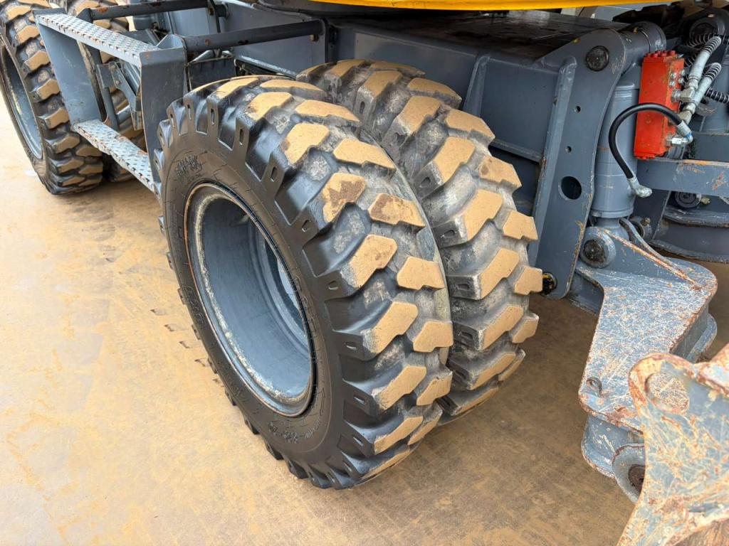 Takeuchi TB295W-1 Foto 13