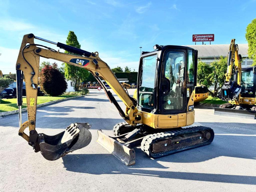 Caterpillar 303.5 E Foto 2