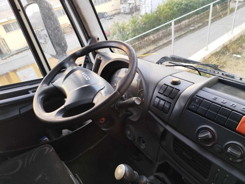 Iveco EUROCARGO 180E25K Foto 7