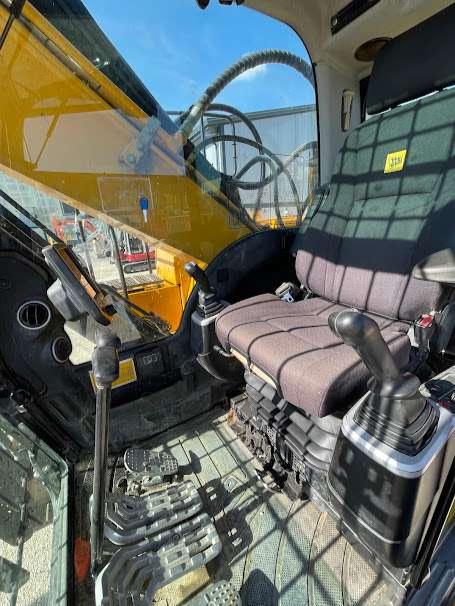 JCB JS235HD Foto 3