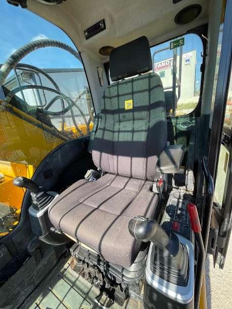 JCB JS235HD Foto 5
