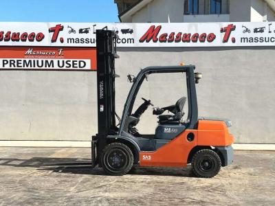 Toyota 02-8FDF30 vendida por Massucco T. Srl
