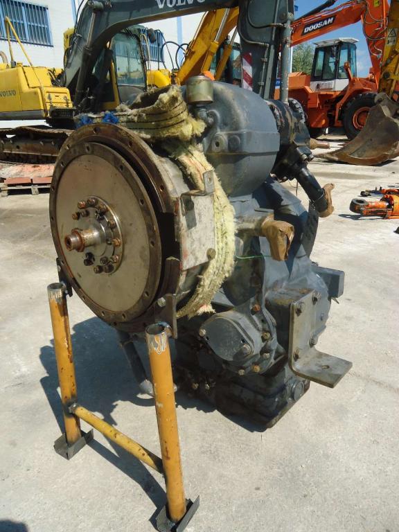 Transmisión para Fiat Hitachi W130 - T642-4LCO TCM Foto 3