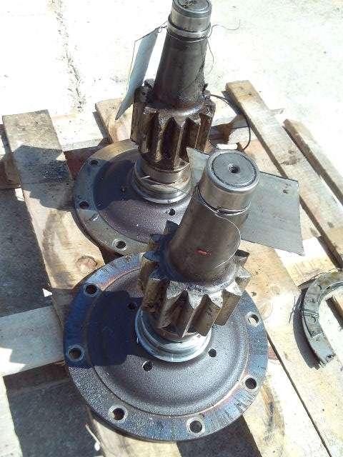 Piñón para embragues de dirección para Fiat Allis FL14C - CODICE PIGNONE 4959660 - CODICE MOZZO 586741 Foto 1