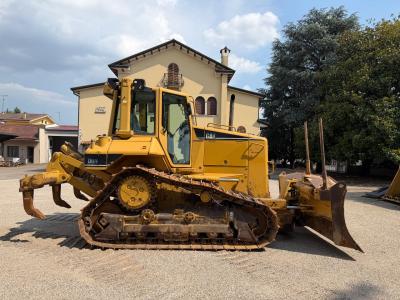 Caterpillar D6N vendida por Trazzi Macchine Srl