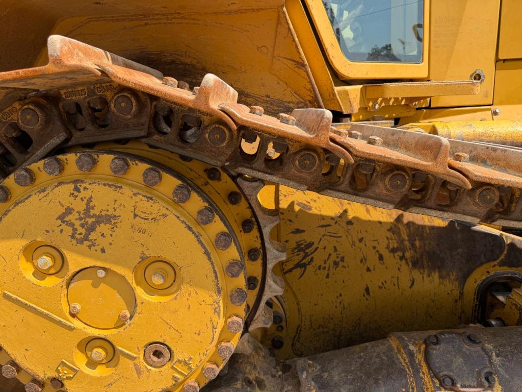 Caterpillar D6N Foto 8