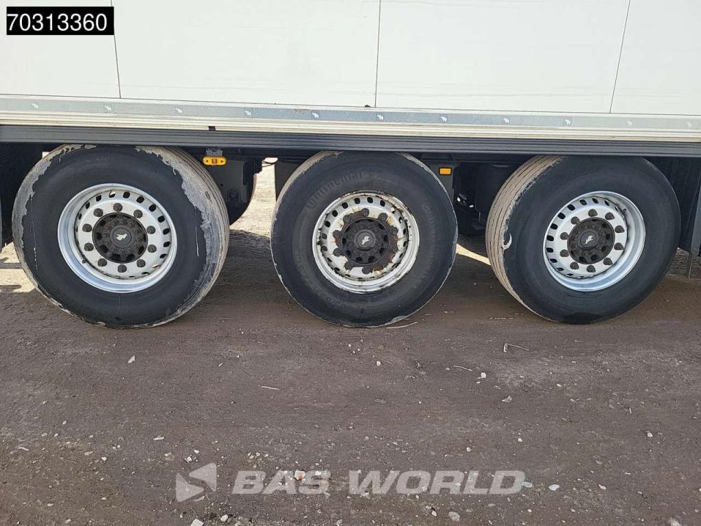 Schmitz SCB*S3B 3 axles Meat Fleisch Doppelverdampfer Foto 17