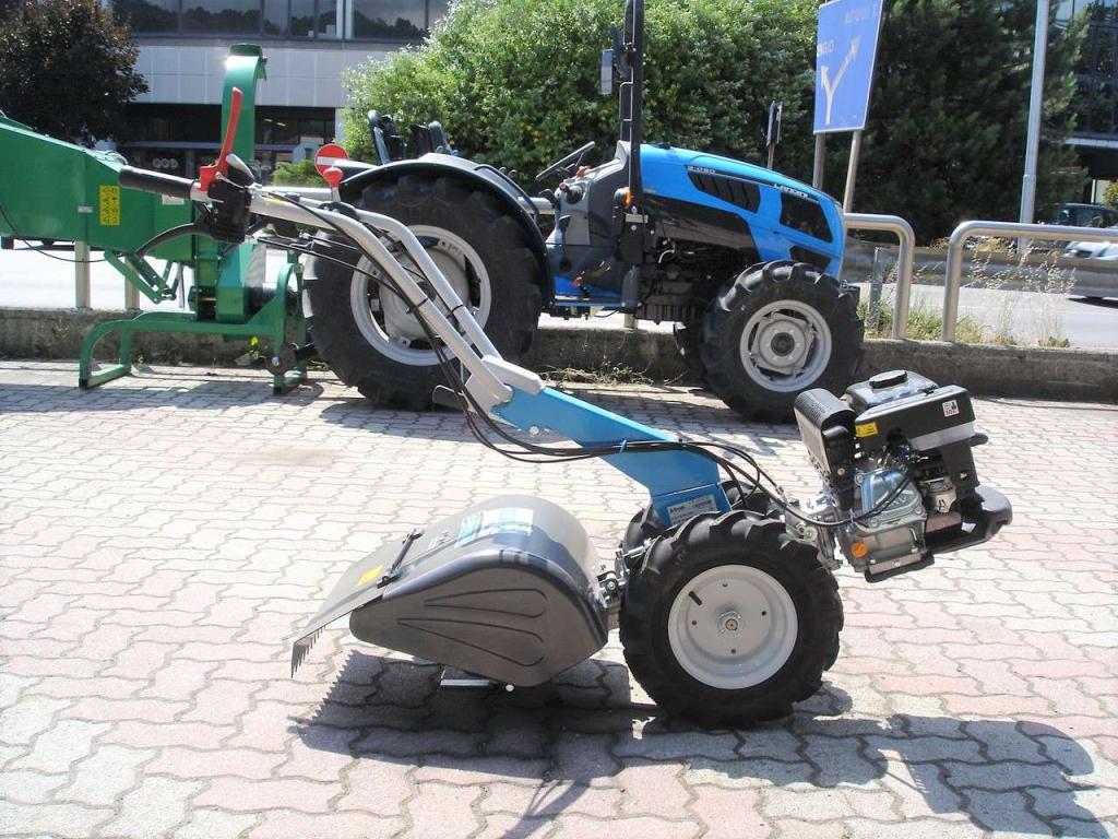 Bertolini 400 - MOTORE DIESEL EMAK Foto 5