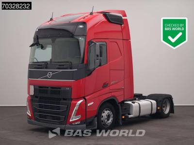 Volvo FH 460 4X2 Mega XL 2x Tanks Navi ACC Foto 1
