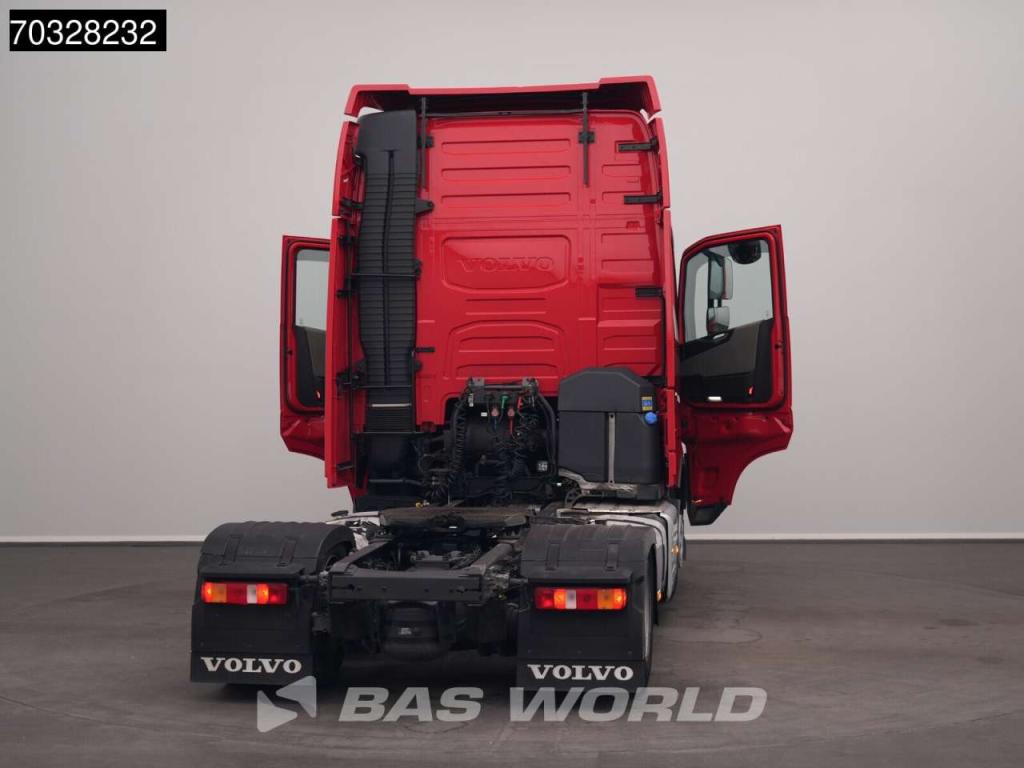 Volvo FH 460 4X2 Mega XL 2x Tanks Navi ACC Foto 13