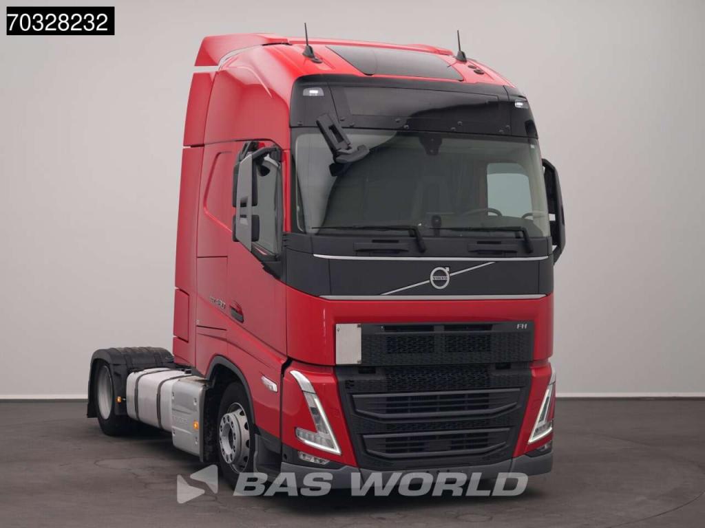 Volvo FH 460 4X2 Mega XL 2x Tanks Navi ACC Foto 3