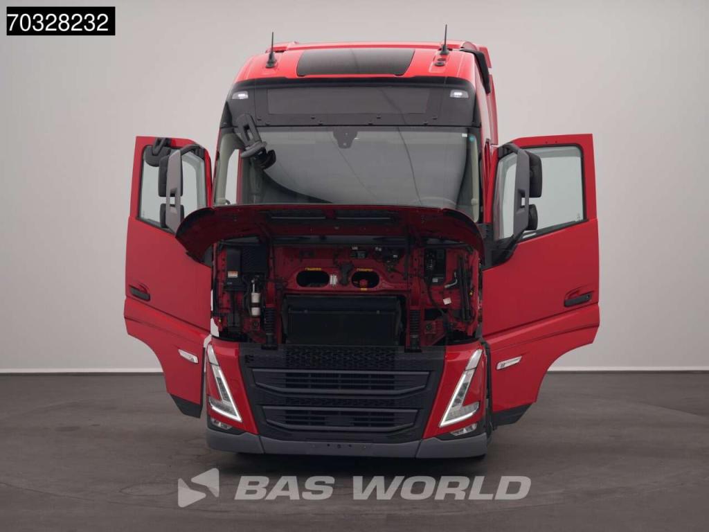 Volvo FH 460 4X2 Mega XL 2x Tanks Navi ACC Foto 9