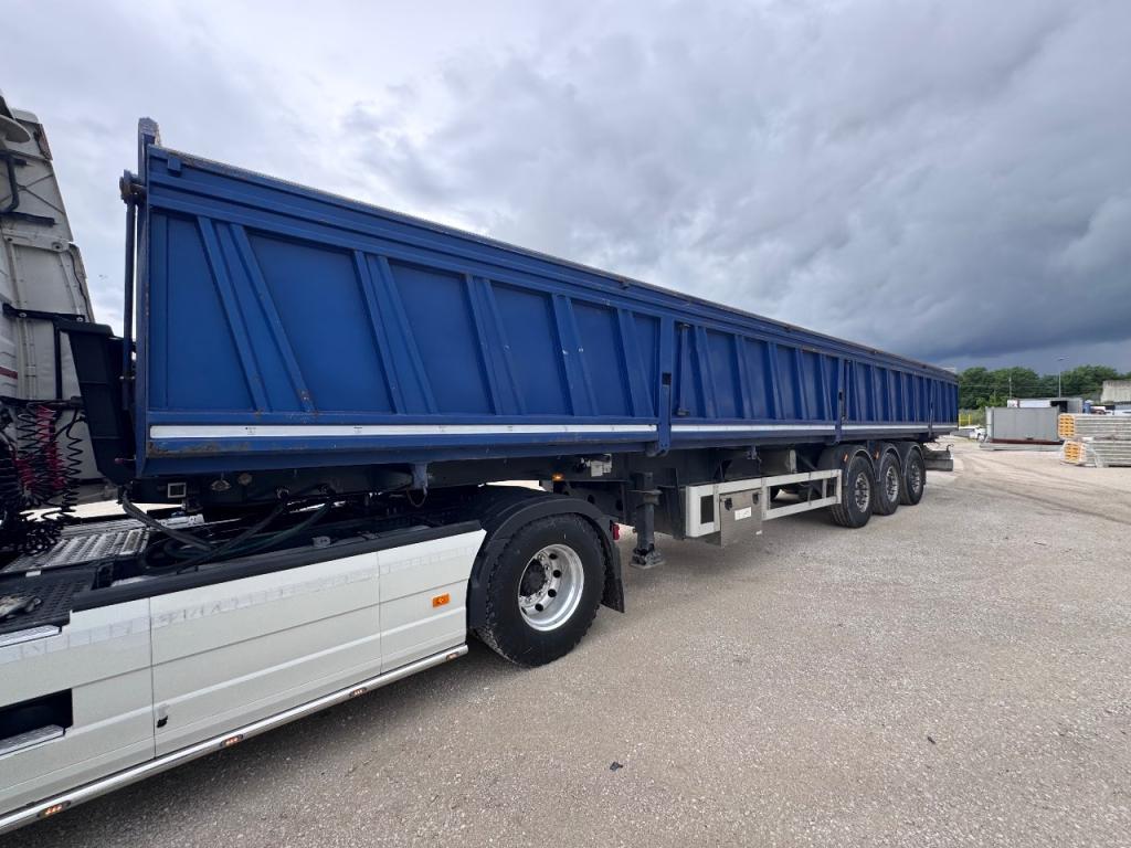 Tecnokar Trailers trilaterale Foto 1
