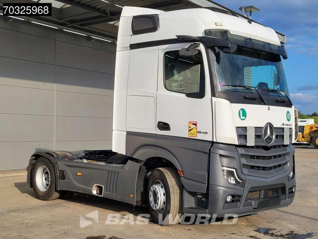 Mercedes-Benz Actros L 1845 4X2 BigSpace Retarder 2xTanks Standklima Foto 3