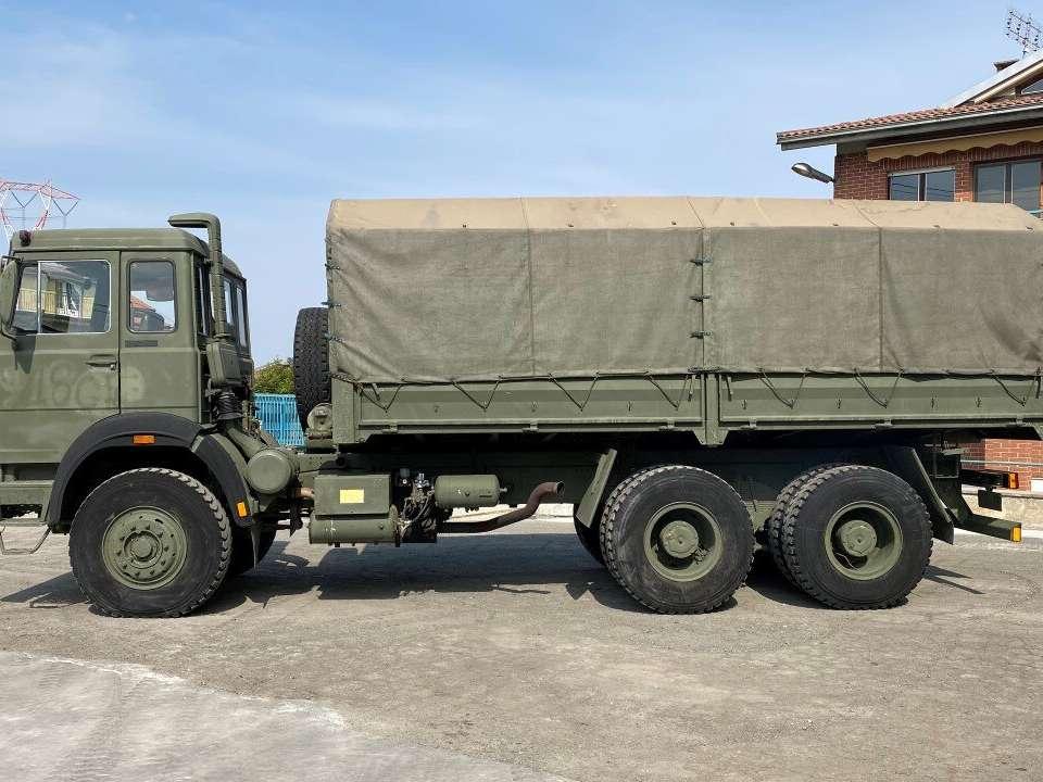 Iveco 260-35 Foto 2