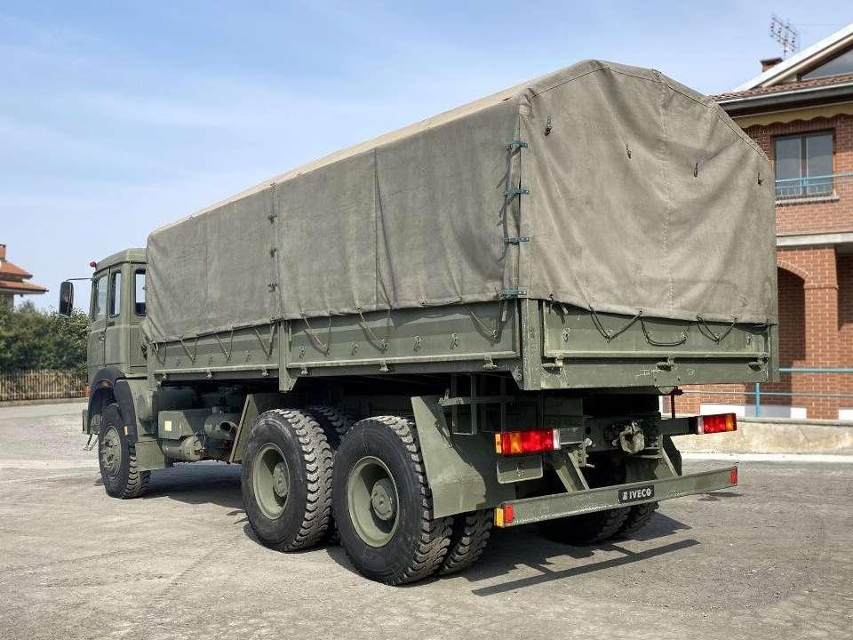 Iveco 260-35 Foto 3