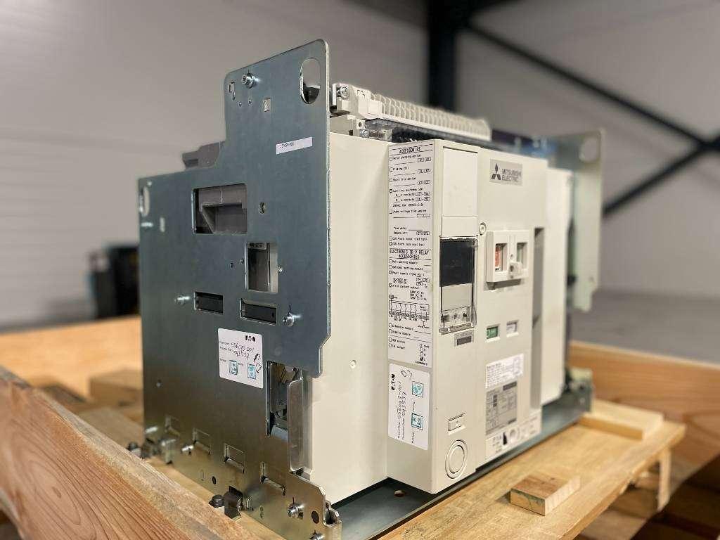 Mitsubishi Circuit breaker 3200A - AE3200-SW 4P - DPX-12648 Foto 2