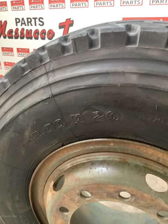 Neumático con llantas para Iveco 260/330 F 35 Foto 3