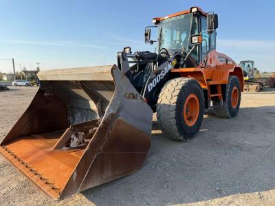 Doosan DL220-5 vendida por SVM Solutions