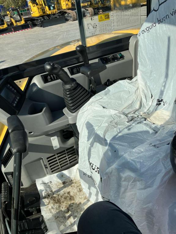 Komatsu PC80MR-5E0 Foto 11