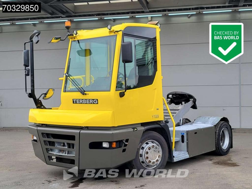 Terberg YT223 4X2 Big-Axle Hebesattel Foto 1