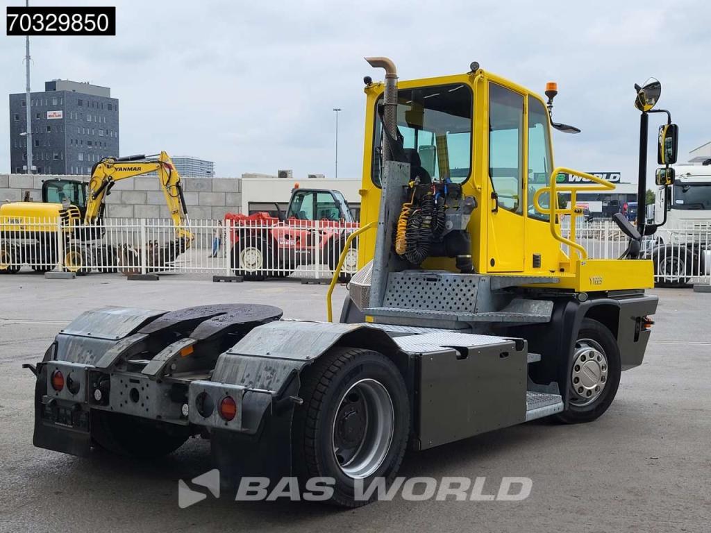 Terberg YT223 4X2 Big-Axle Hebesattel Foto 6