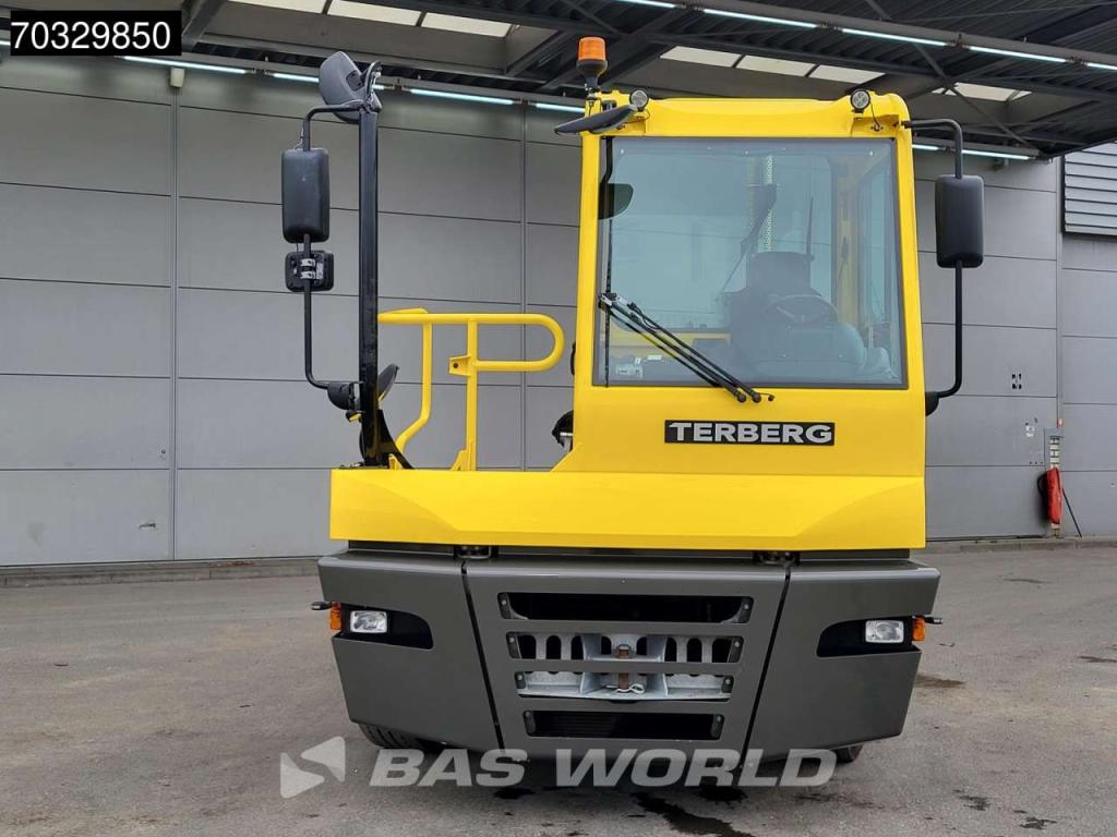 Terberg YT223 4X2 Big-Axle Hebesattel Foto 7