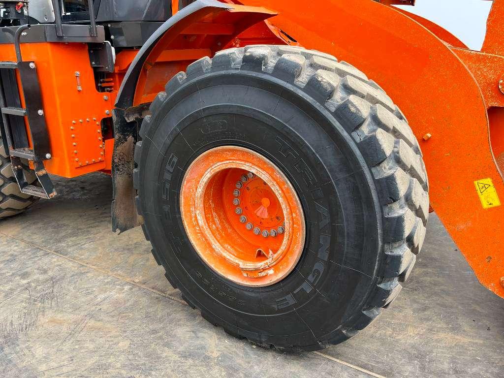 Hitachi ZW310-6 - Automatic Greasing / GOOD TYRES Foto 26