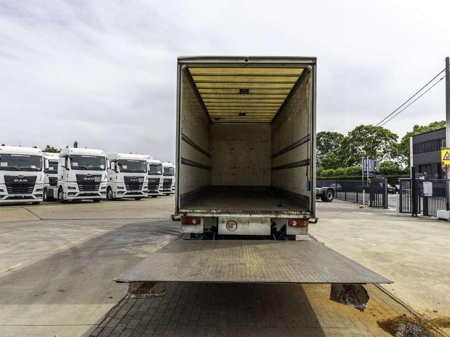 Volvo FL 240 (12T.) + DHOLLANDIA 2T. Foto 22