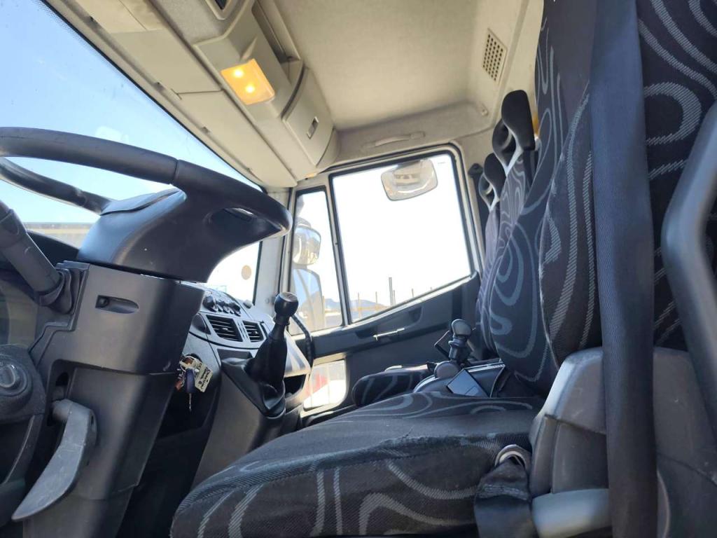 Iveco EUROCARGO 180E25K Foto 10