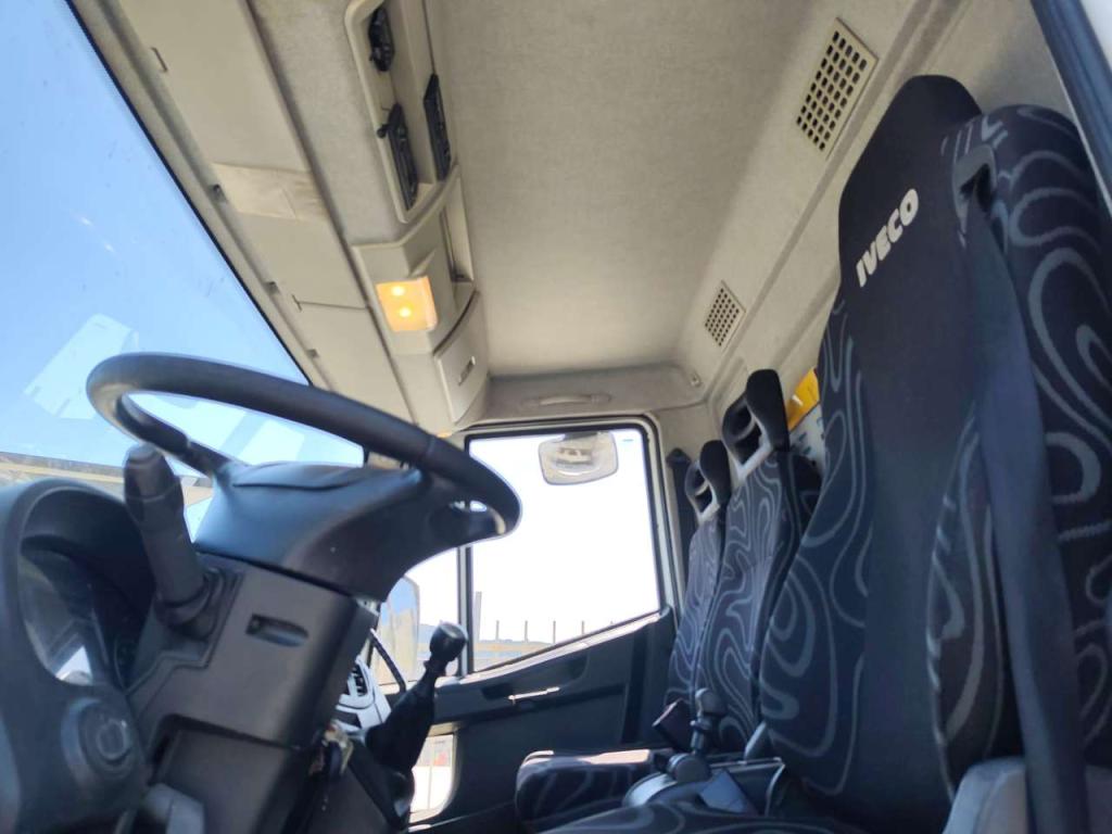 Iveco EUROCARGO 180E25K Foto 15